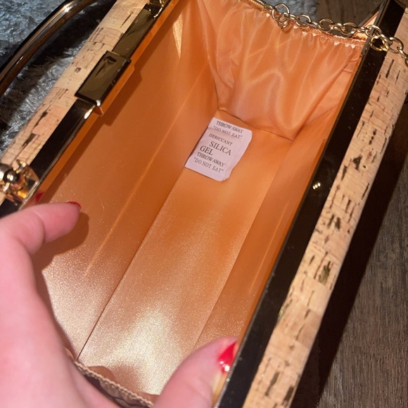 GOLD WOOD CROSSBODY - Picture 3 of 3